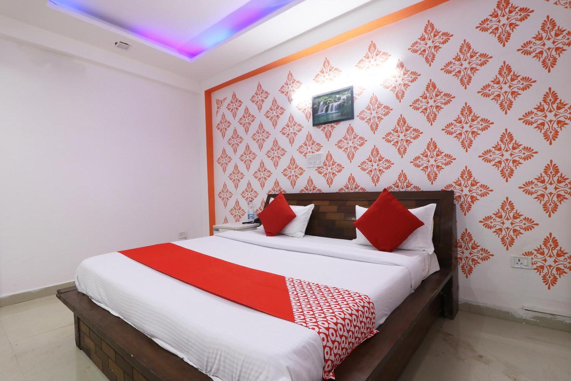 Hotel O Aaradhya Residency Noida Dış mekan fotoğraf