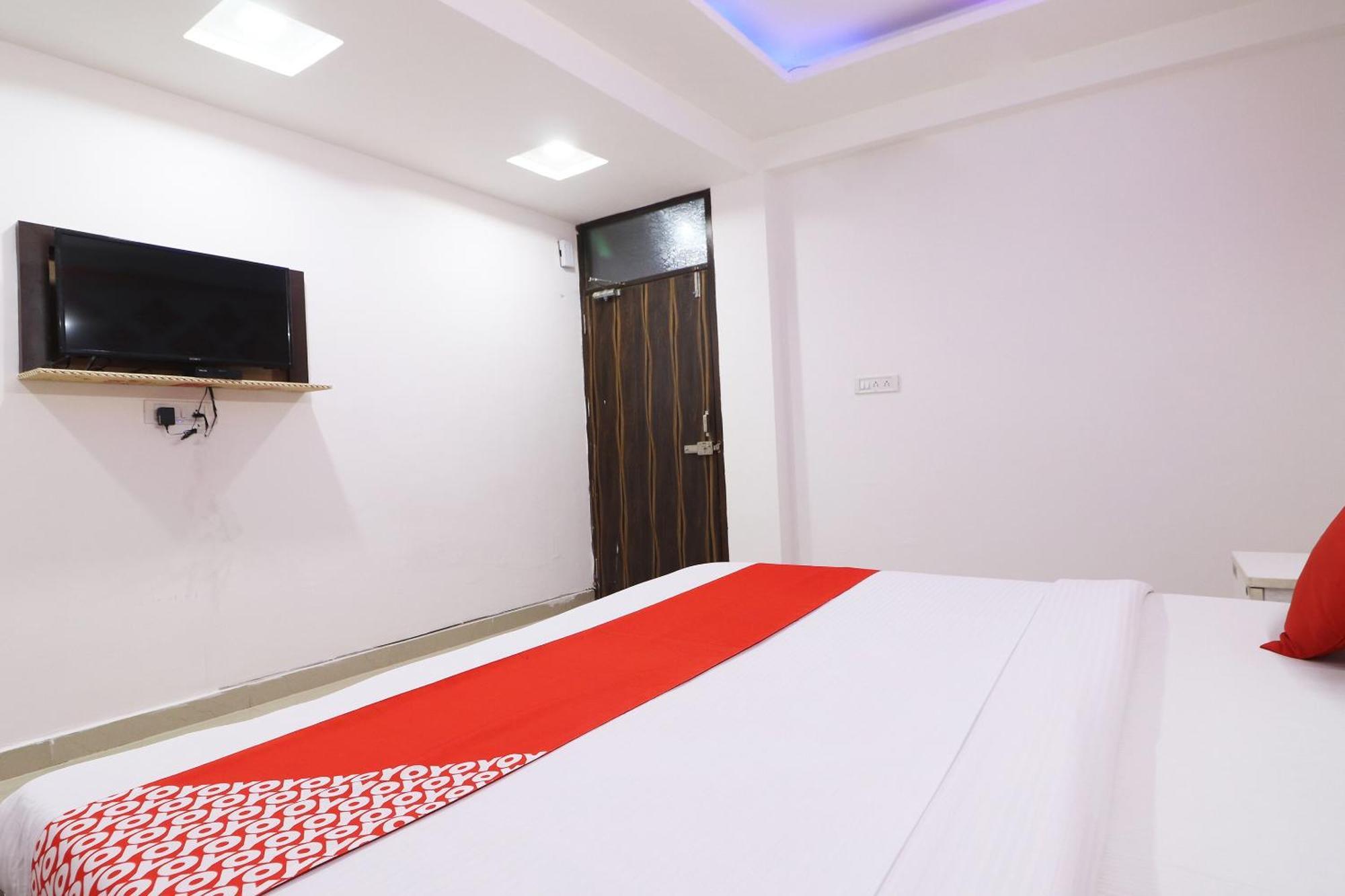 Hotel O Aaradhya Residency Noida Dış mekan fotoğraf